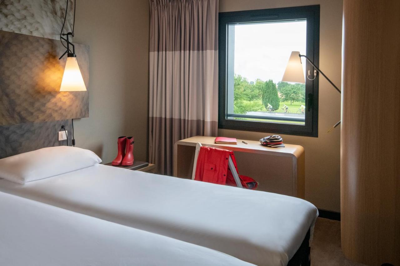 Hotel Ibis Pontorson Baie Du Mont Michel 3*